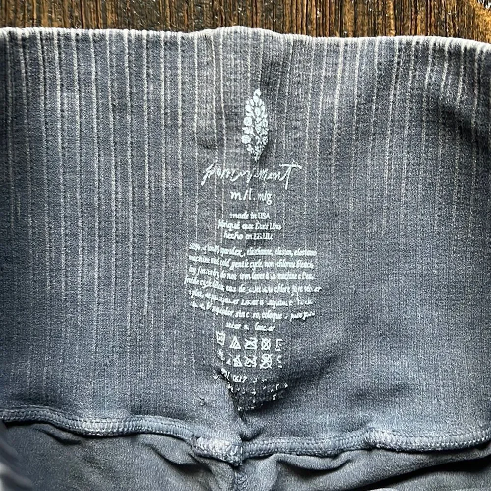 Free People High-Rise 7/8 Length Good Karma Leggings - Washed Grey - M/L - Picture 7 of 11